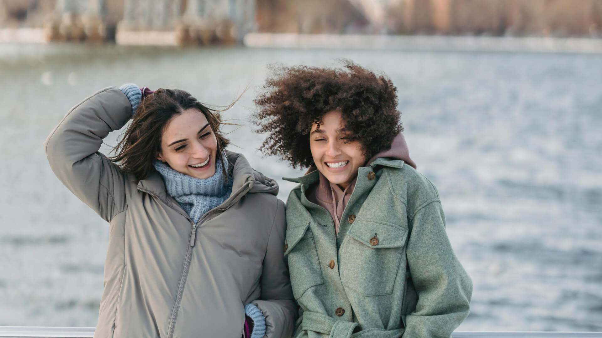 Braving the Wind: How to Protect Your Hair from Winter Wind Damage - Hair  Health Essentials